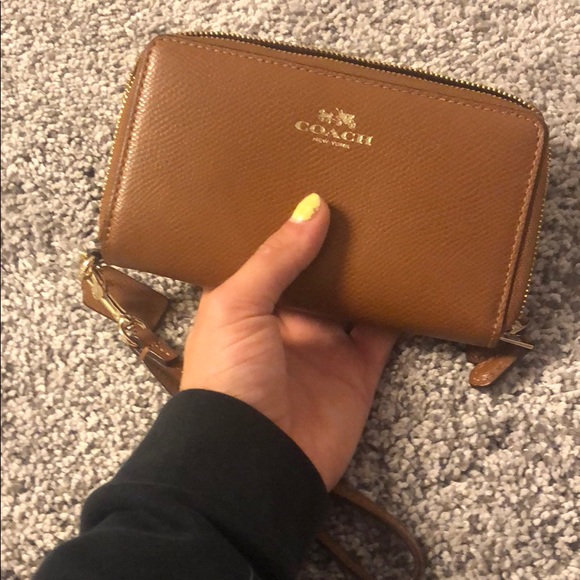 Coach wristlet - Picture 6 of 6